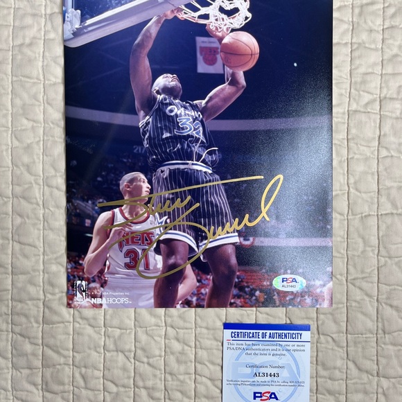 Signed Shaquille O’Neal Picture - Picture 2 of 3